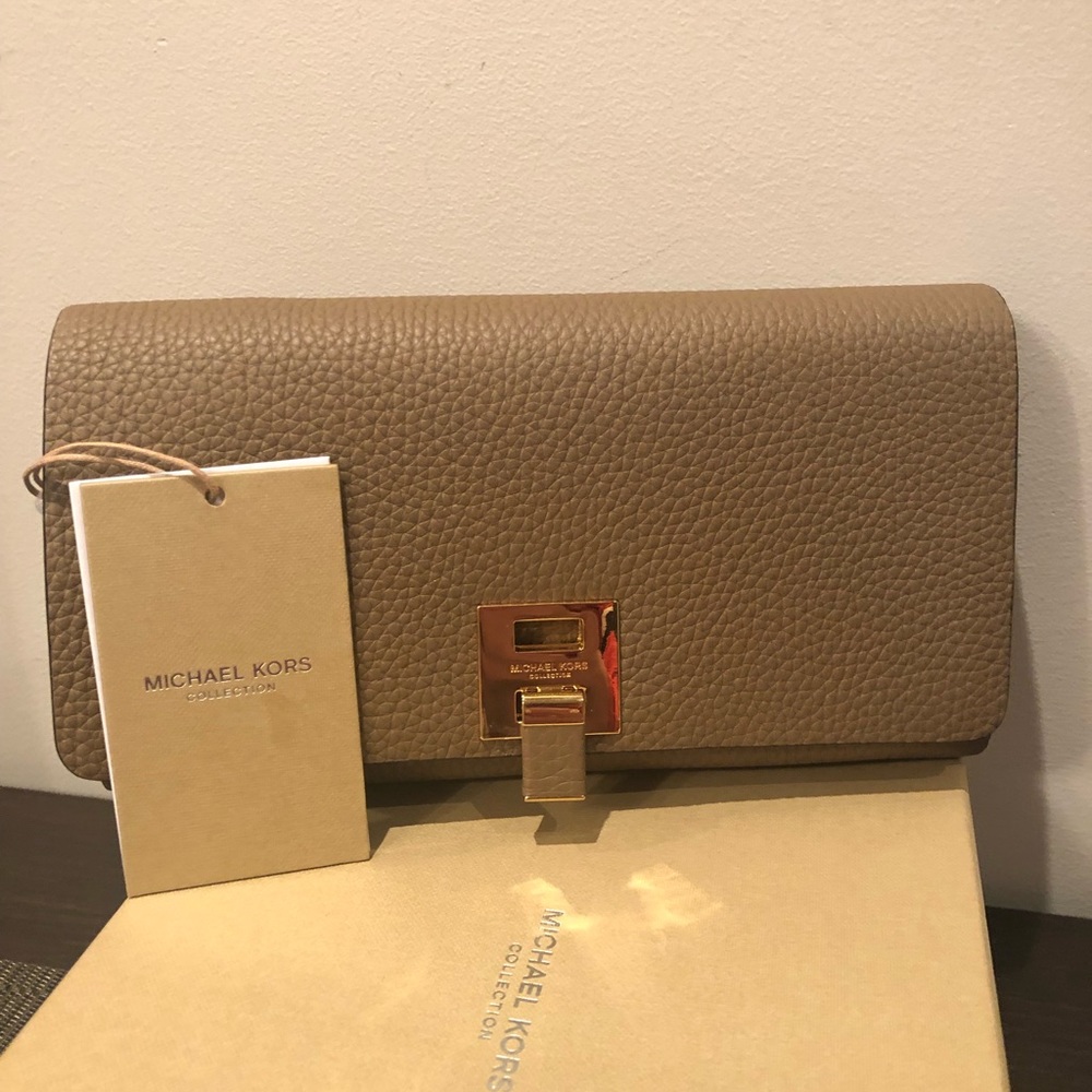 NWT Bankroft MichaelKors Collection Leather Wallet